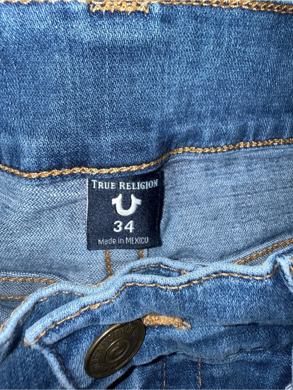 True religion geno relaxed slim distressed short size 34